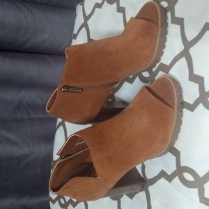 Hevana ankle boots